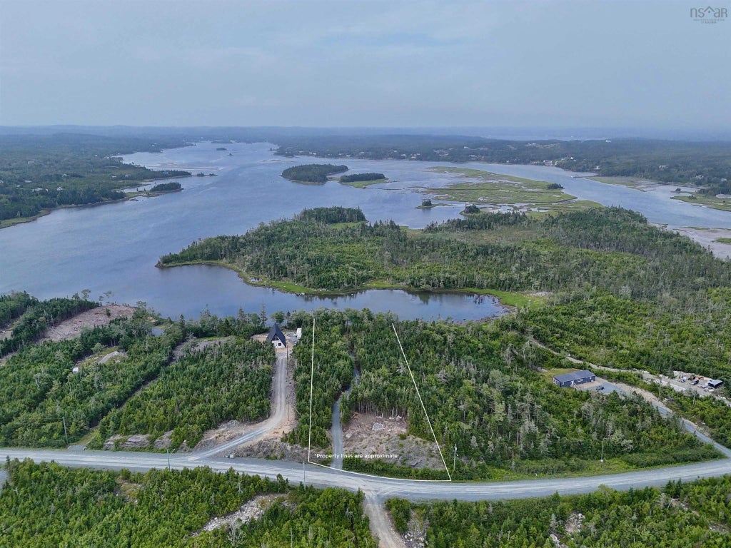 184 Westside Inlet Drive, West Petpeswick