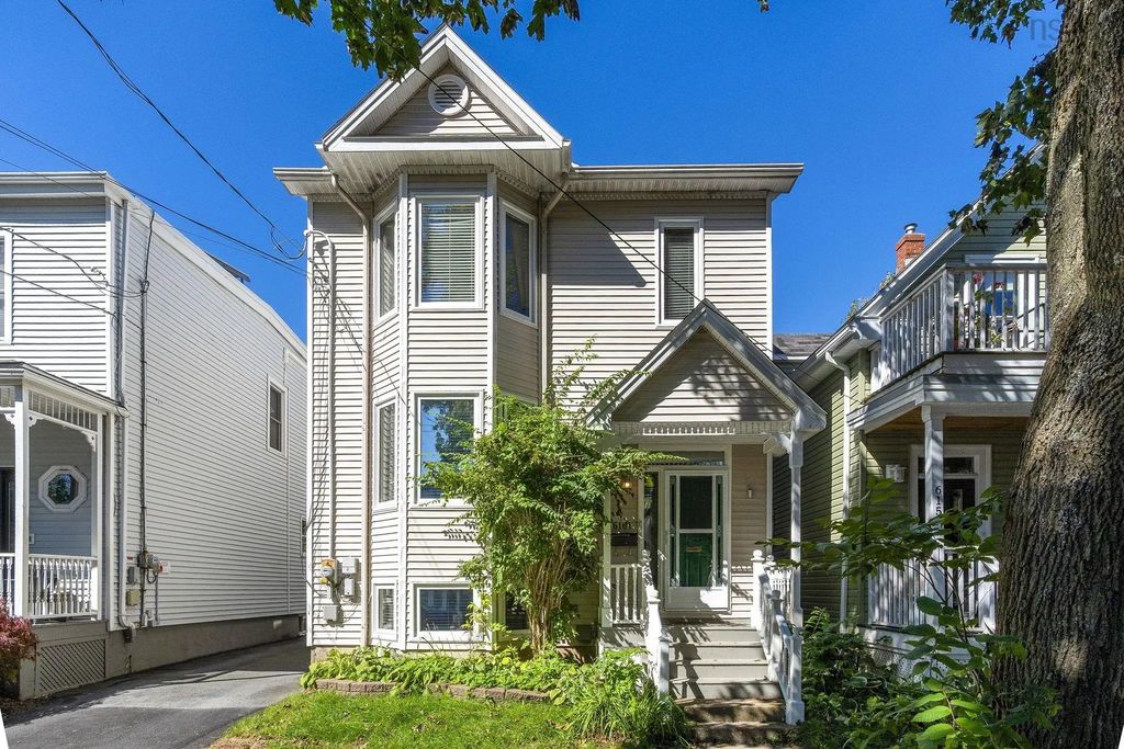 6161 Lawrence Street, Halifax