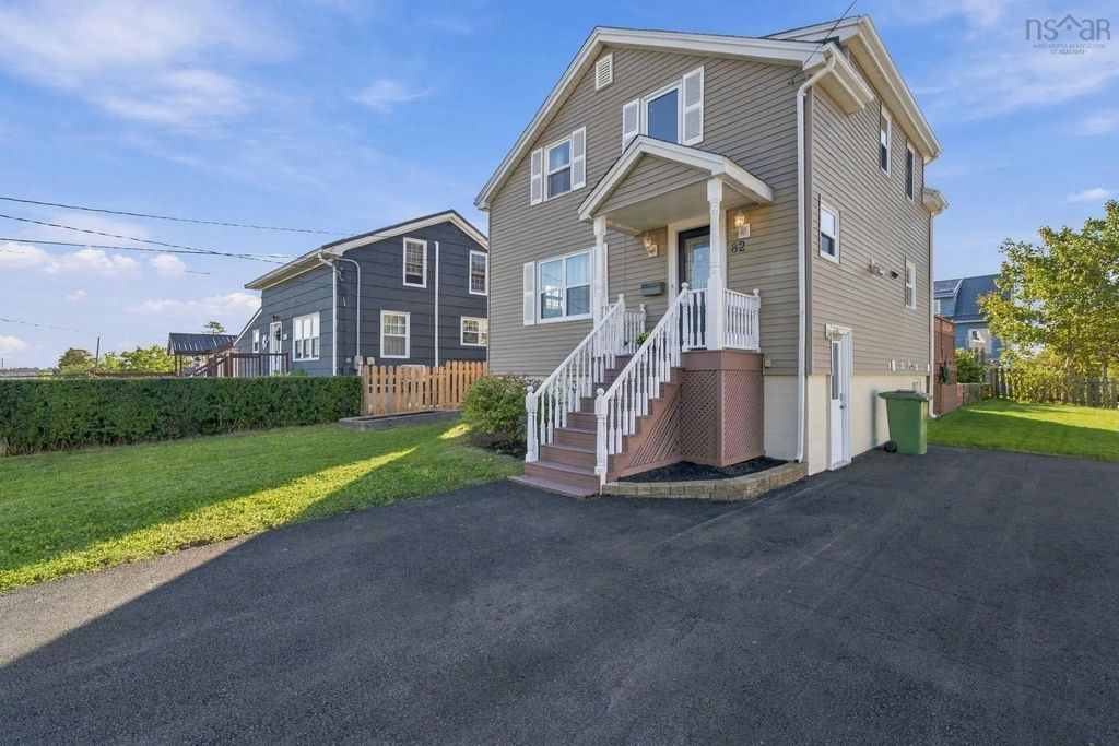 82 Coronation Avenue, Fairview