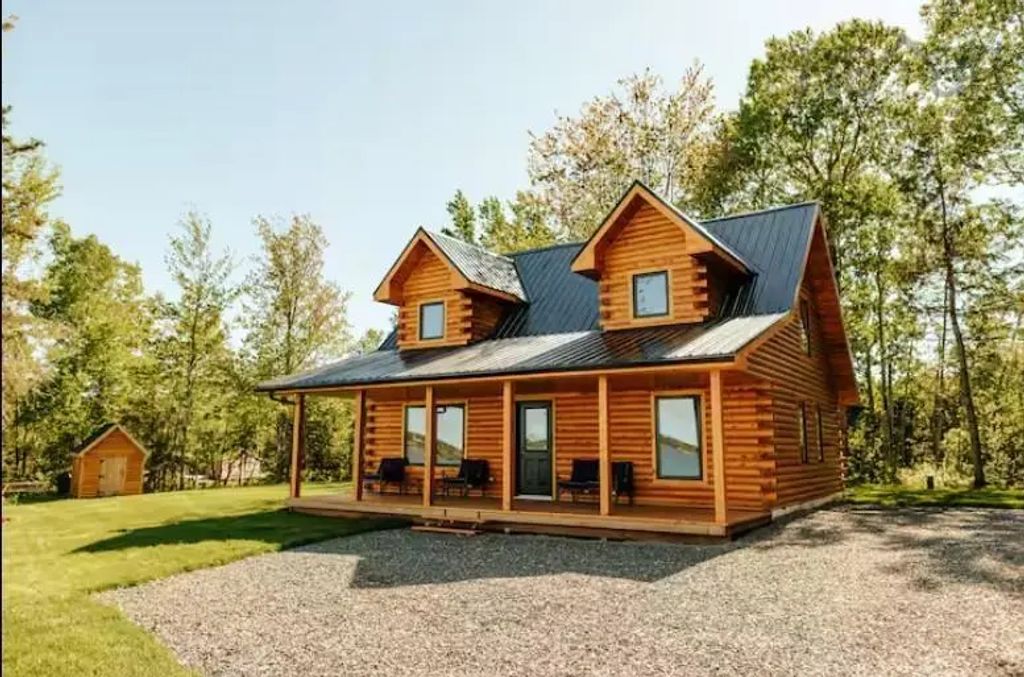 1124 Sandpoint Road, Sand Point