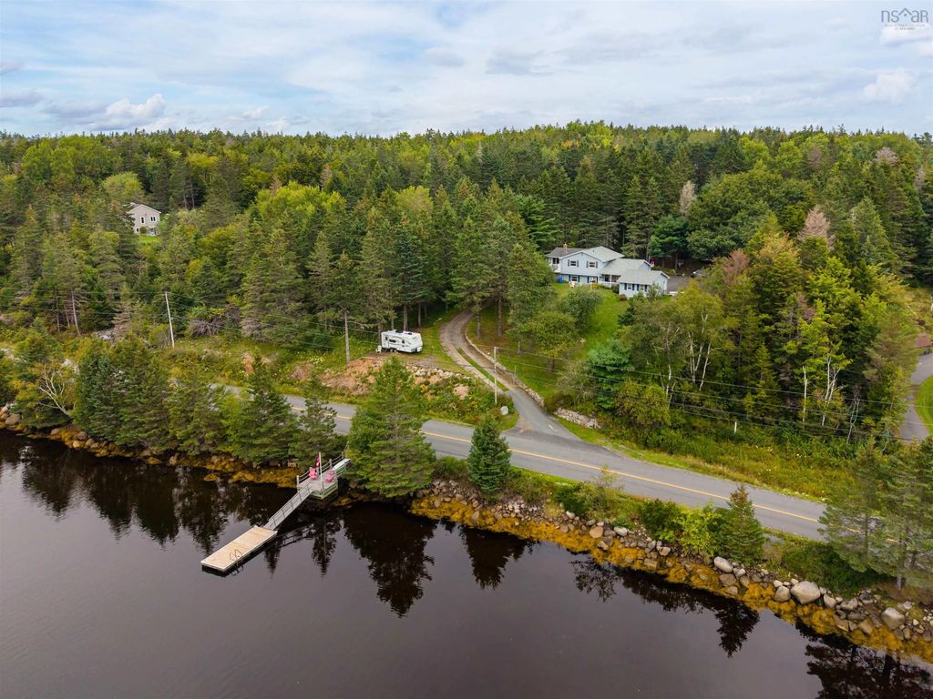 87 Indian Point Road, Glen Haven