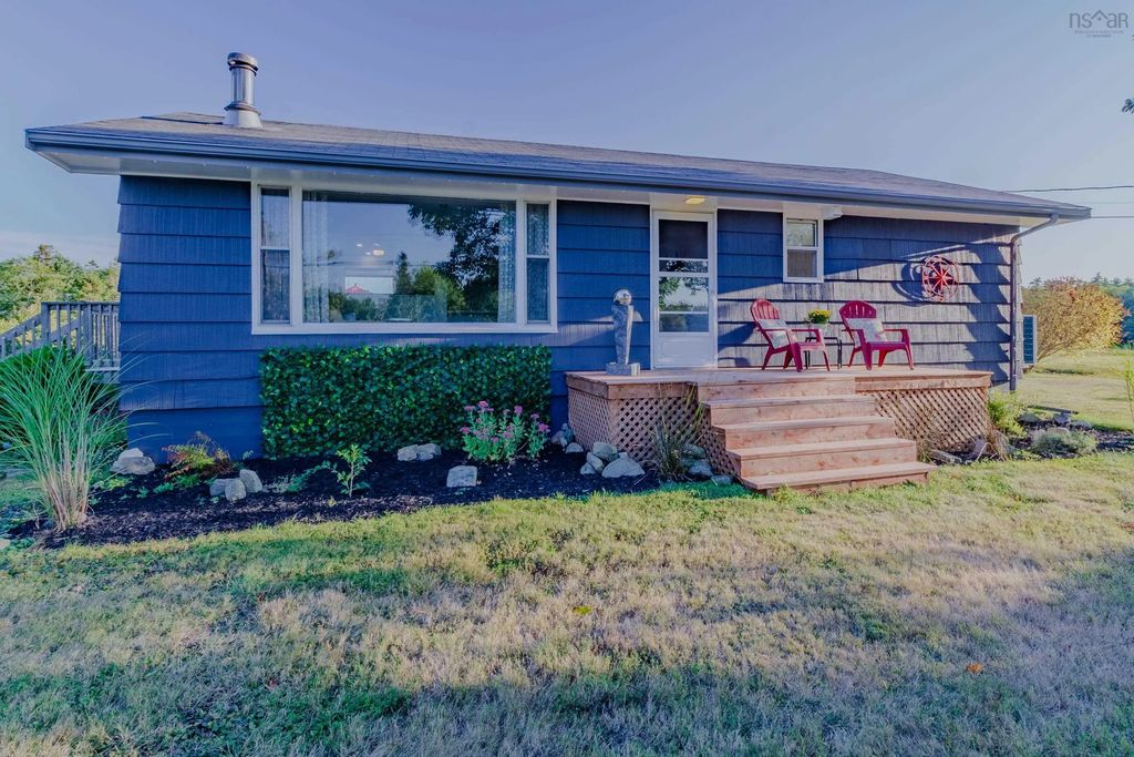 7192 Highway 308, Quinan