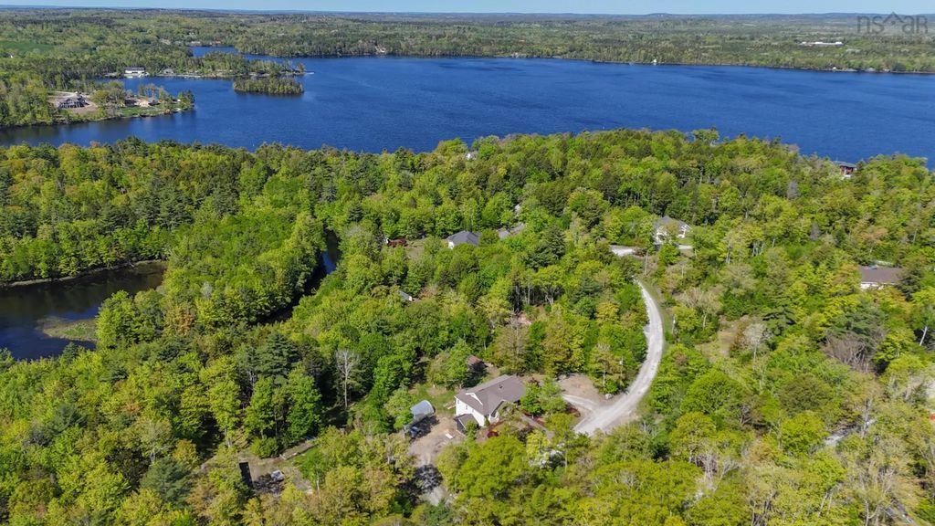 82 Lazy River Road, Conquerall Mills