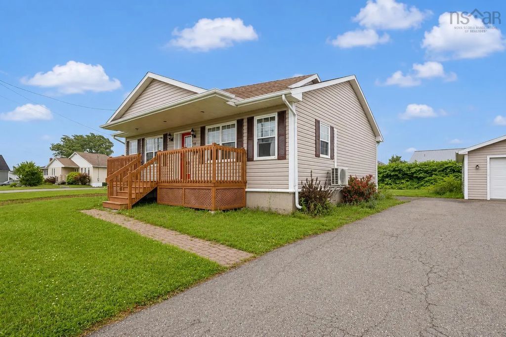 16 Water Street, Glace Bay