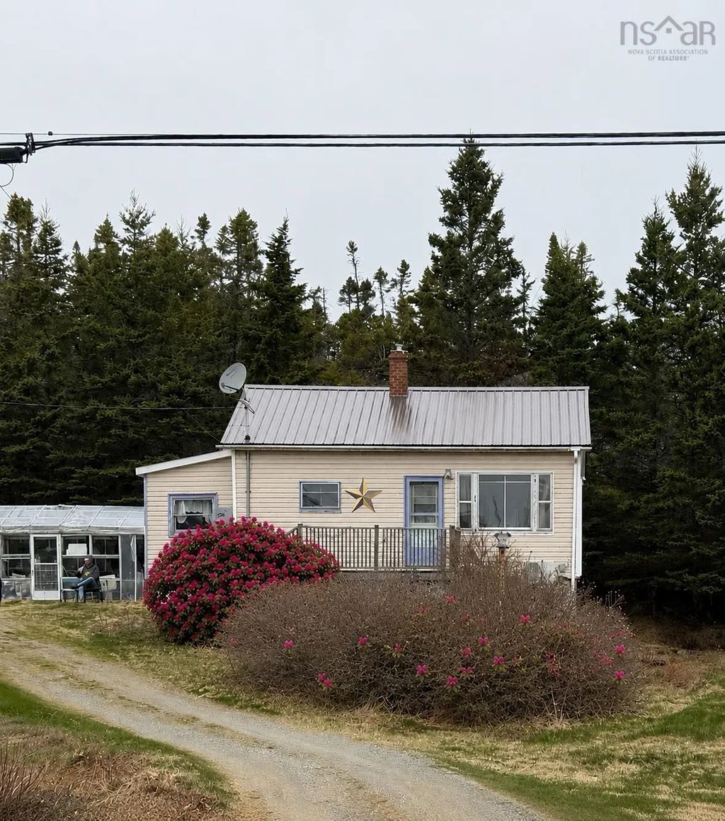 4587 #7 Highway, Spanish Ship Bay
