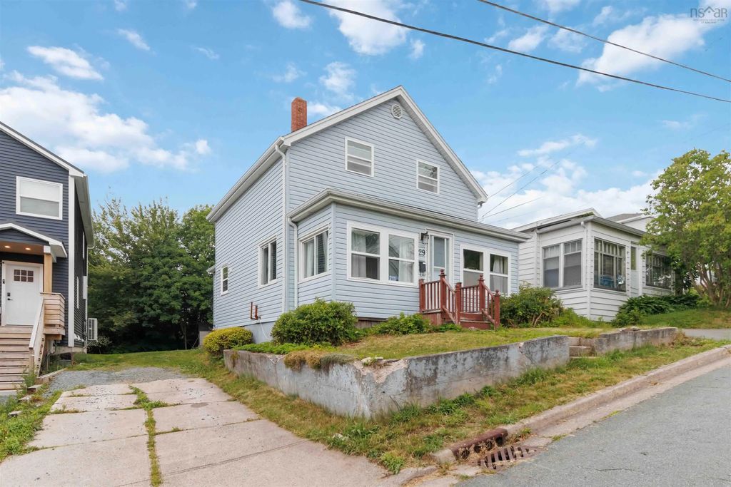 211 Marvin Street, Dartmouth