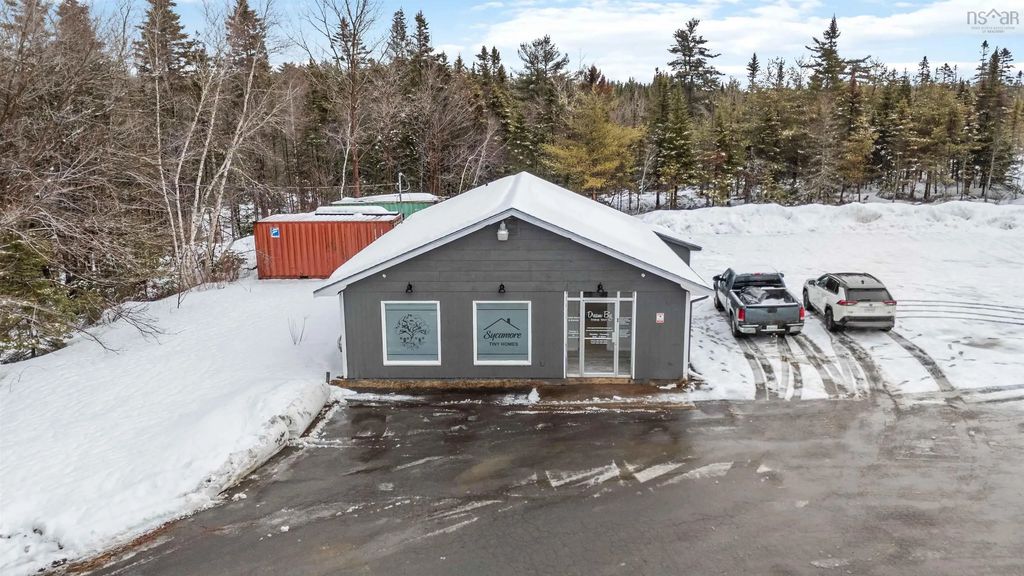 4766 Highway 325, Baker Settlement