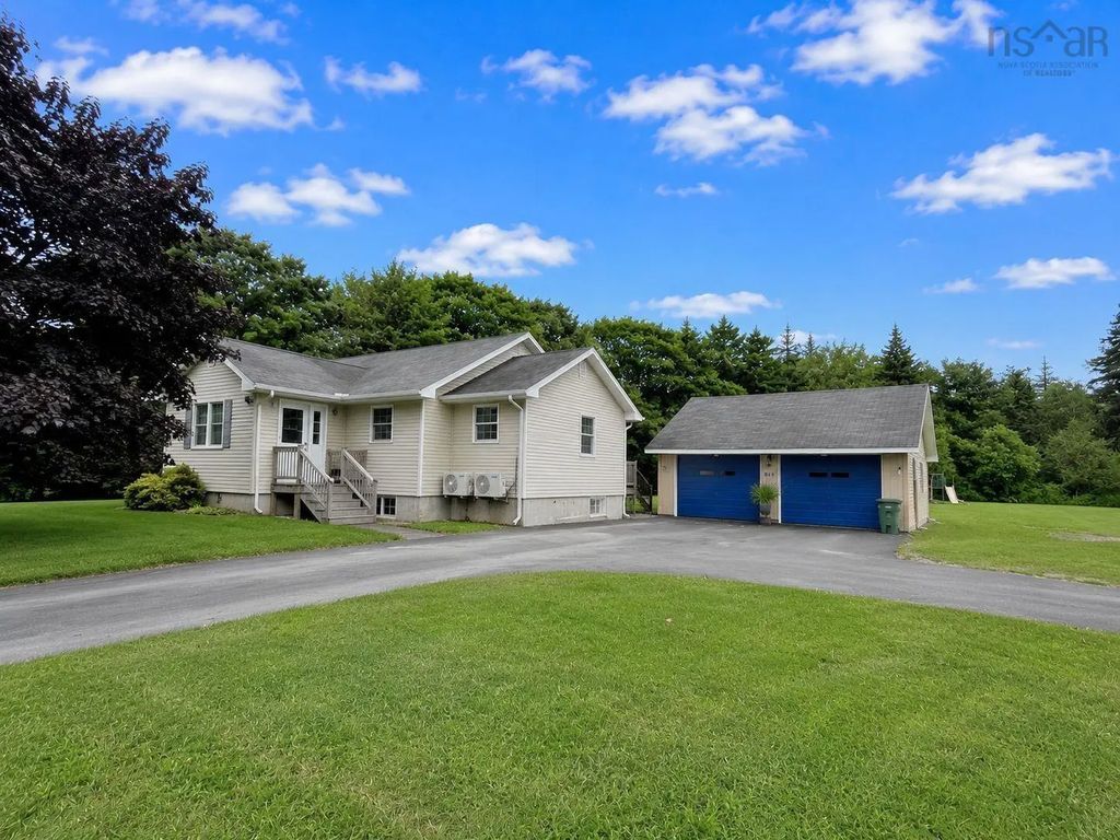 33 Oak Road, Belleville South