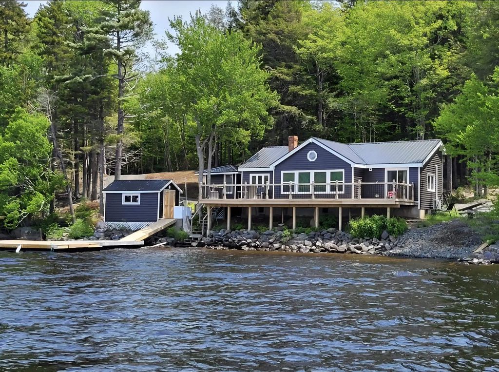 31 Lake Shore Drive, North Range