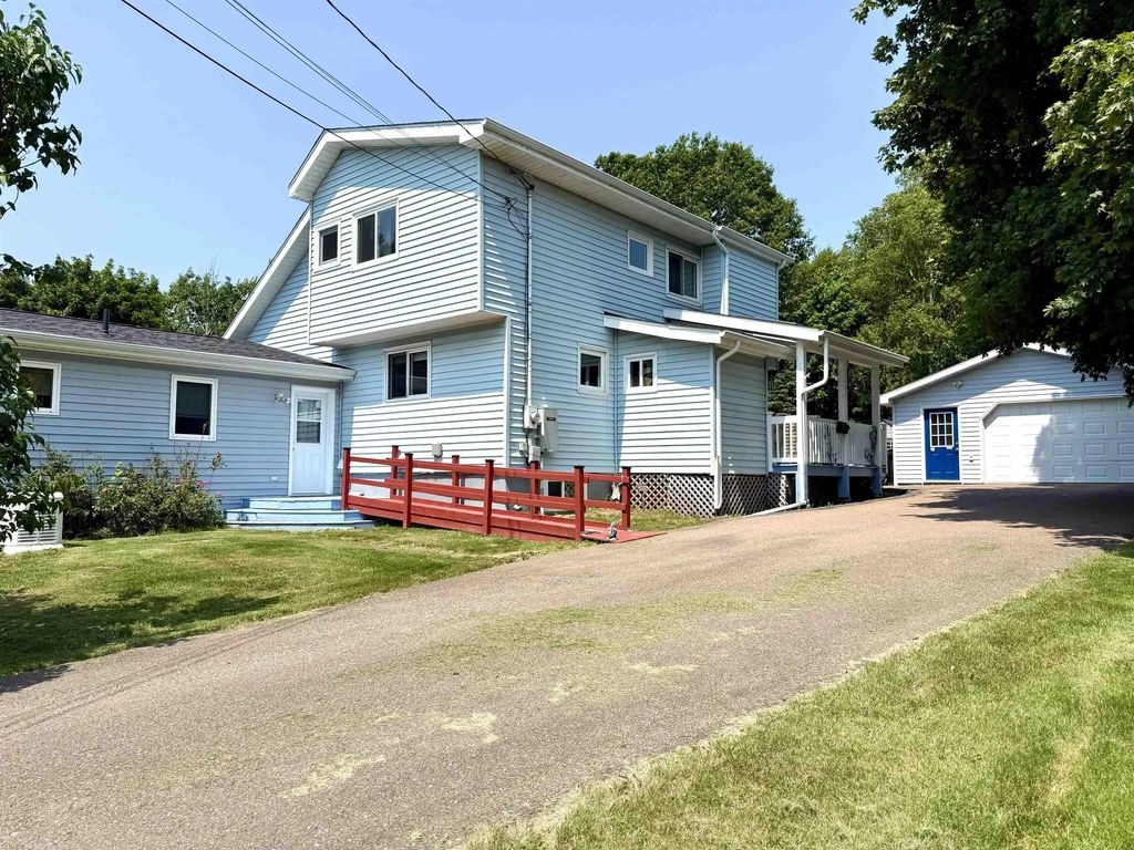 5 Lamy Street, Amherst