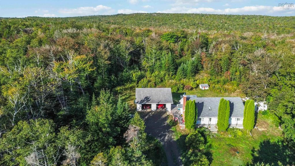 989 Lighthouse Road, Bay View