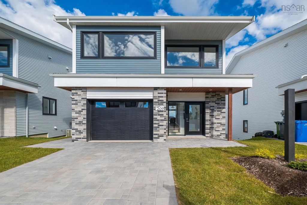 209 Brunello Boulevard, Brunello Estates
