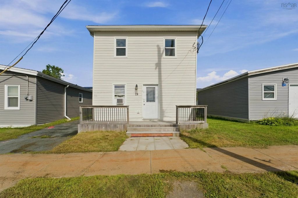 19 Elmwood Avenue, Dartmouth