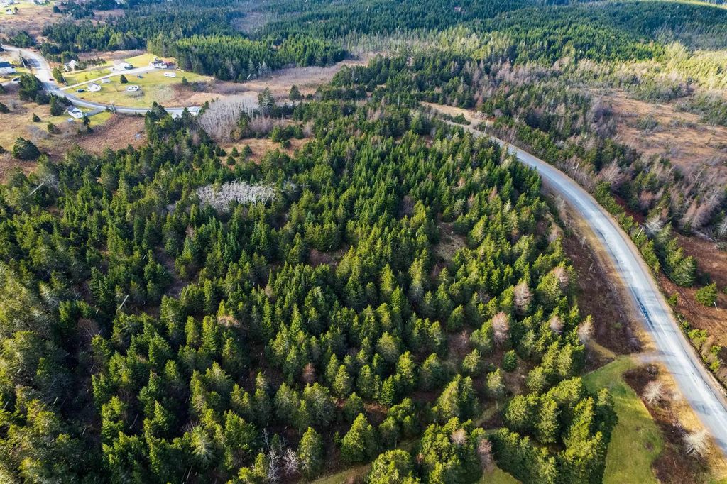 Highway 247, Lower L'Ardoise