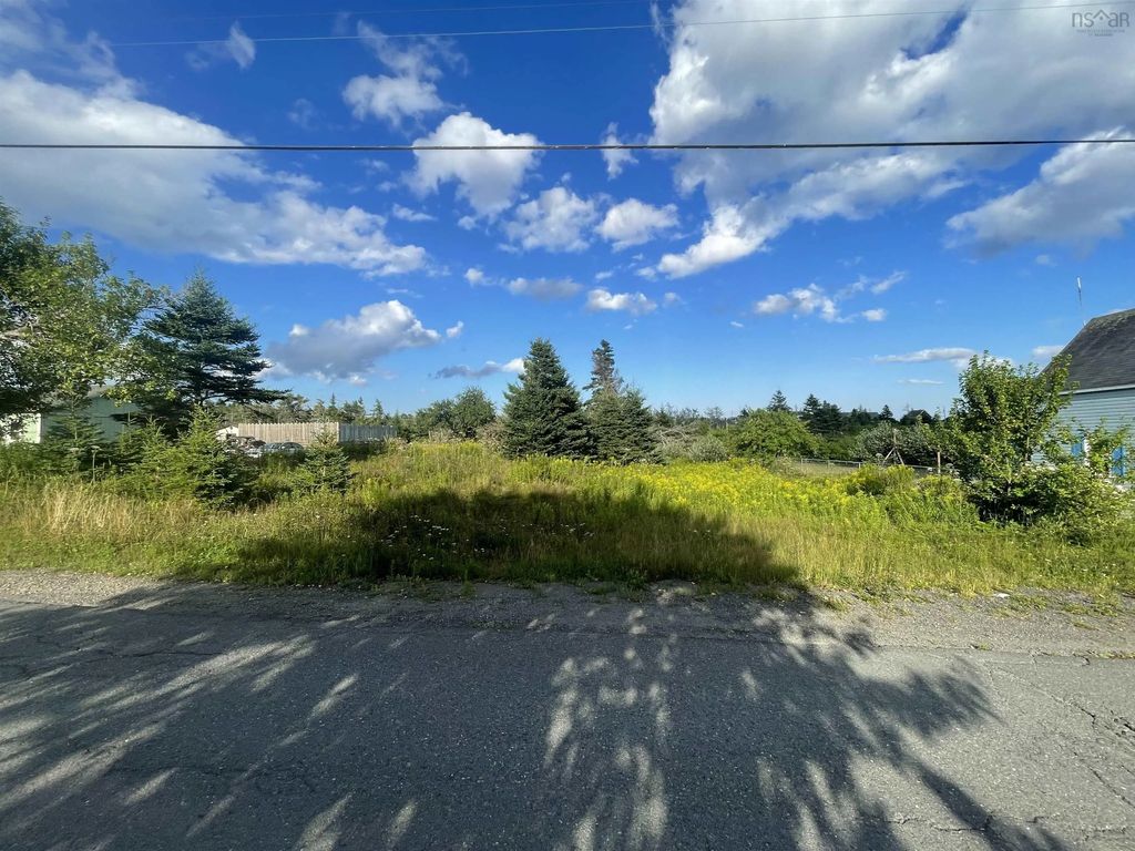22 Lorway Street, Louisbourg