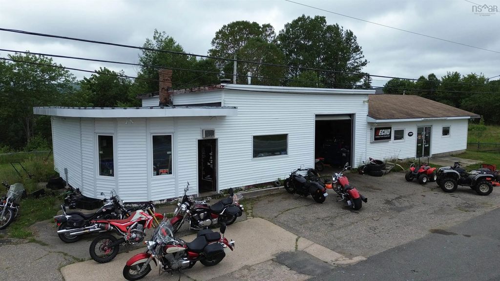2211 Cabot Trail, Middle River