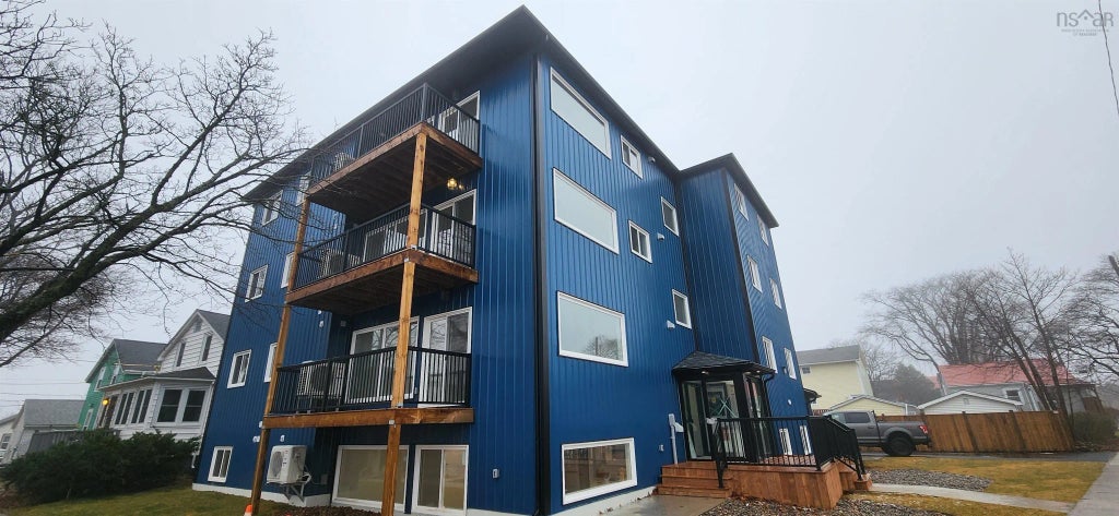 3620 Highland Avenue, Halifax Peninsula