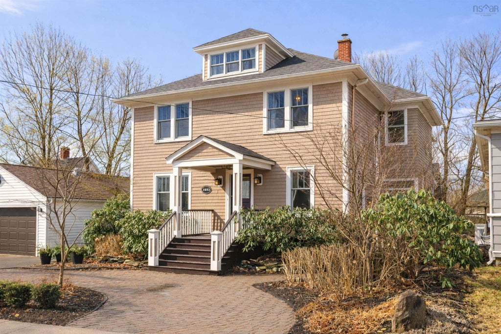 1932 Rosebank Avenue, Halifax