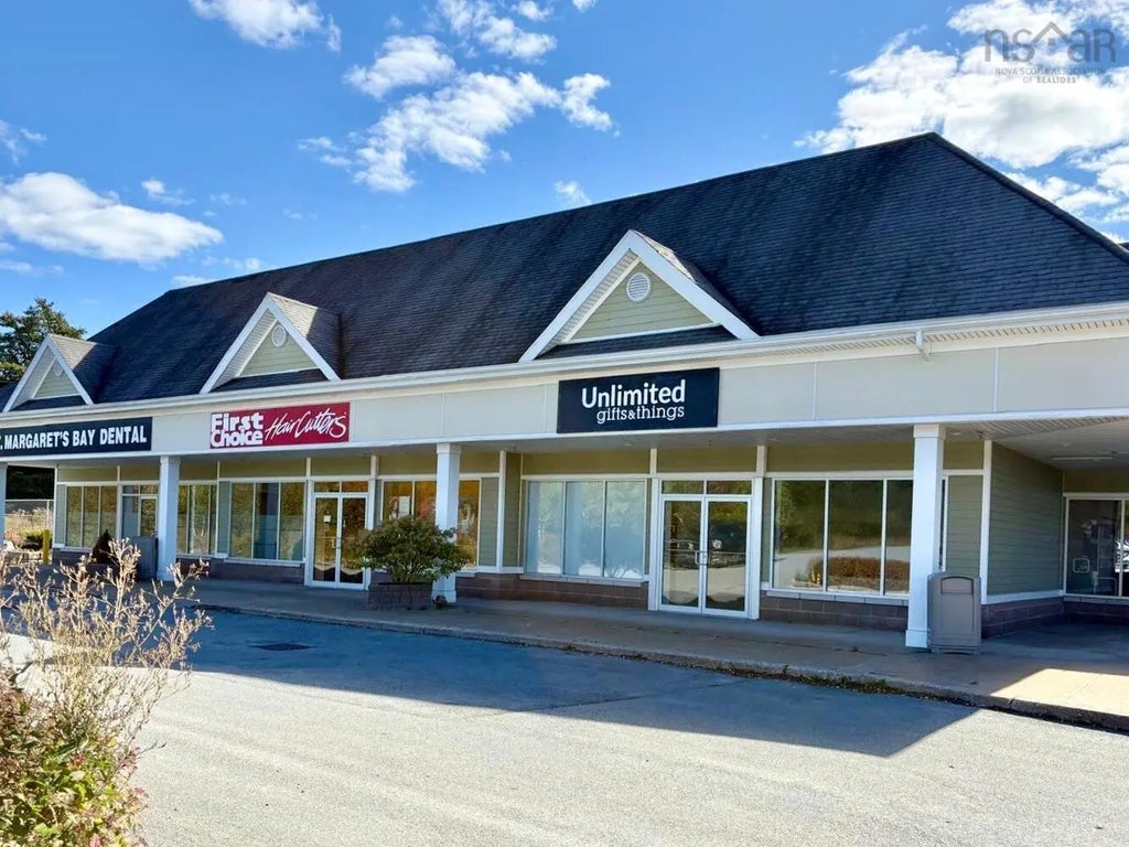 106 5110 St Margaret's Bay Road, Upper Tantallon