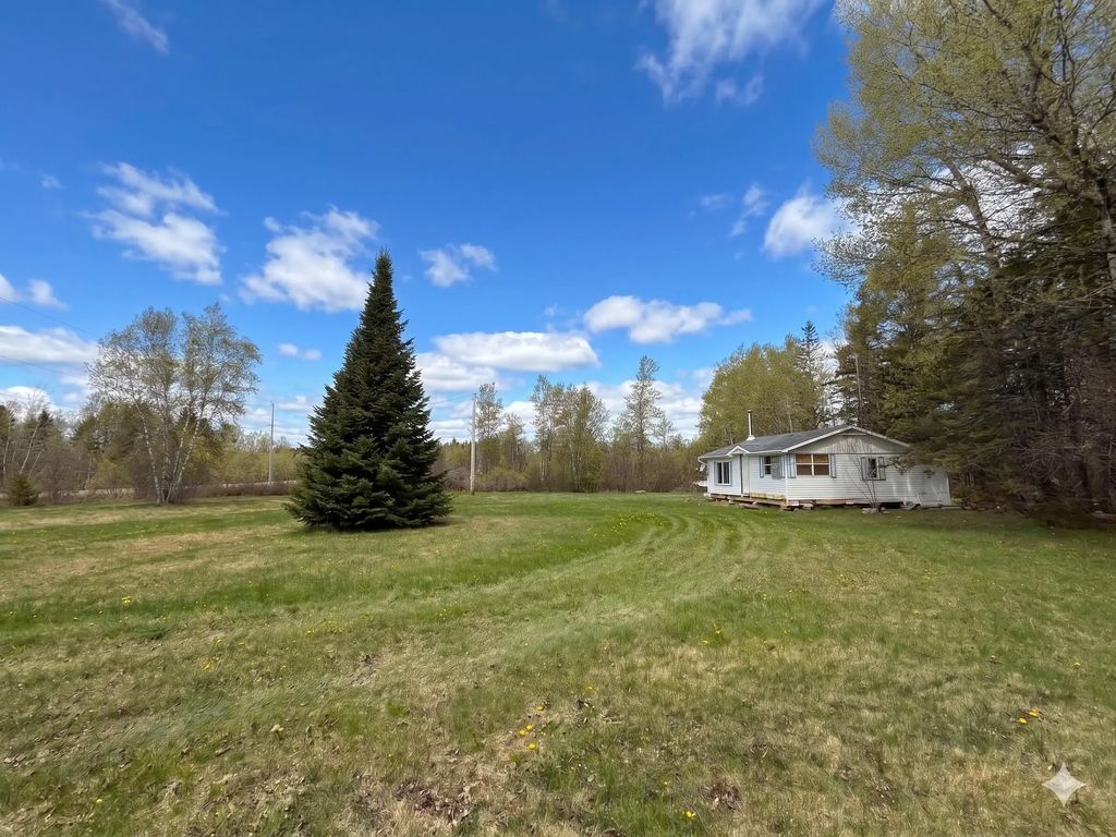 743 Chapman Settlement Road, Chapman Settlement