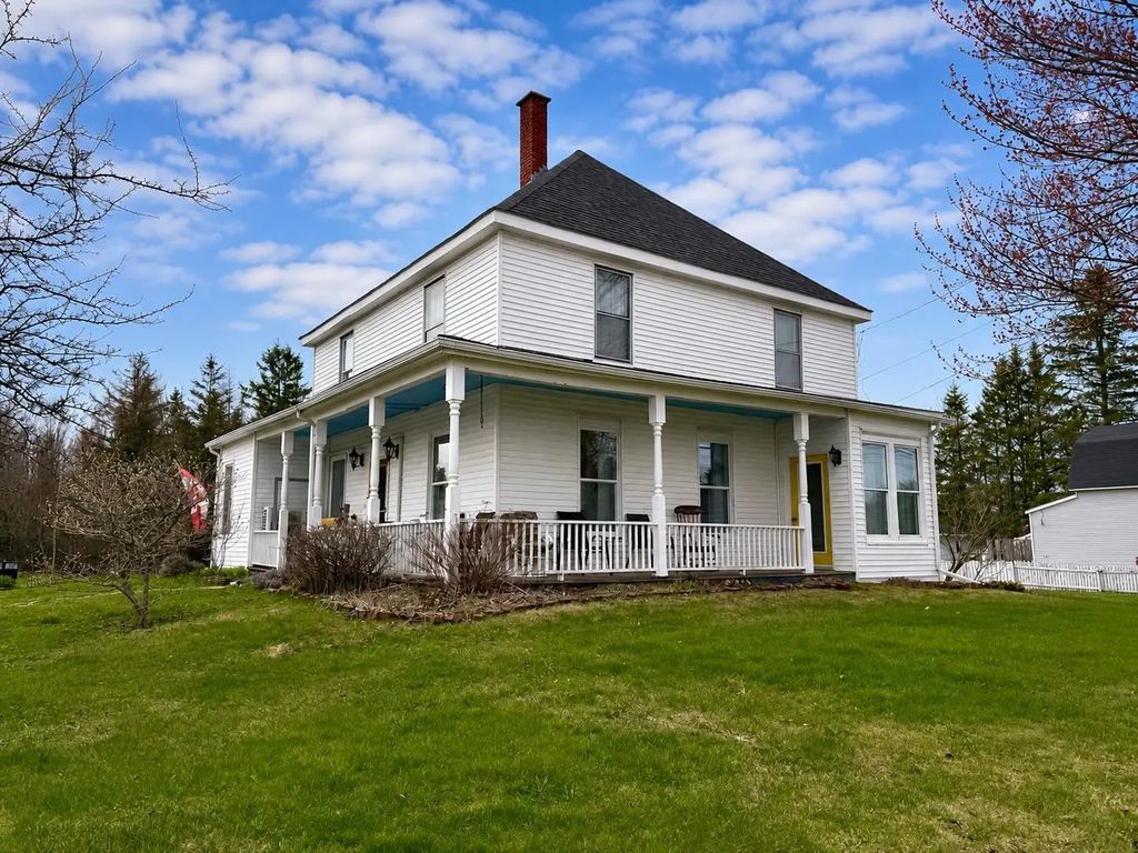 1684 242 Highway, River Hebert