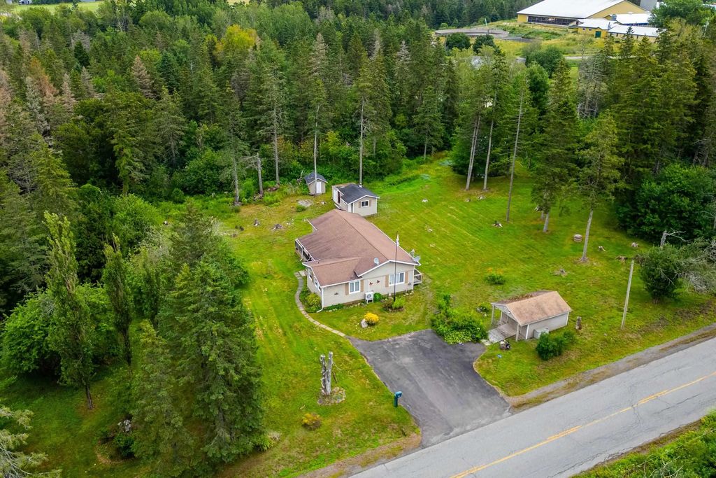 1321 Windham Hill Road, Rodney