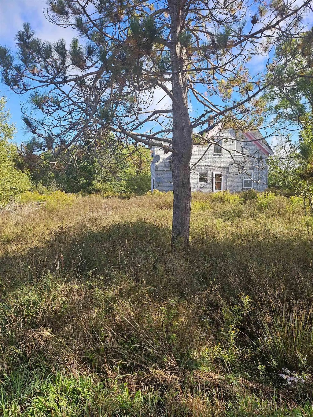 7015 Highway 215, Bramber