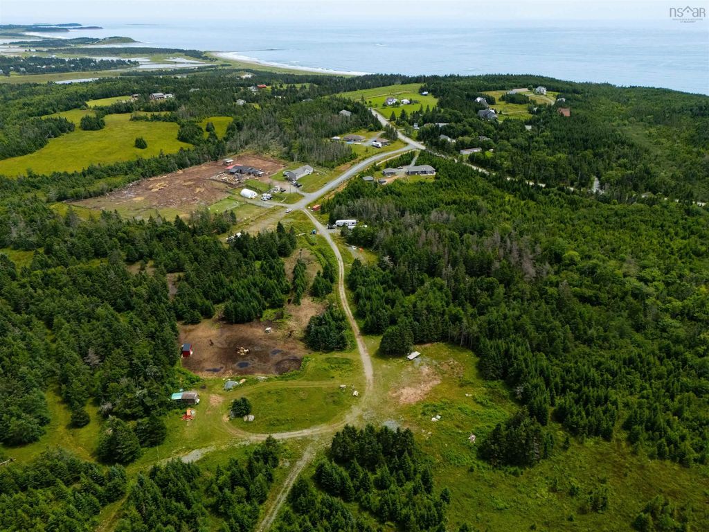 88 Manetail Lane, Lawrencetown