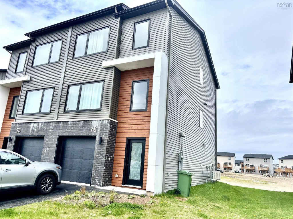 78 Honeygold Drive, Halifax
