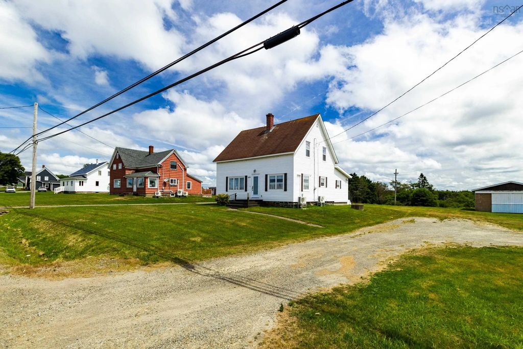 650 Highway 1, Comeauville