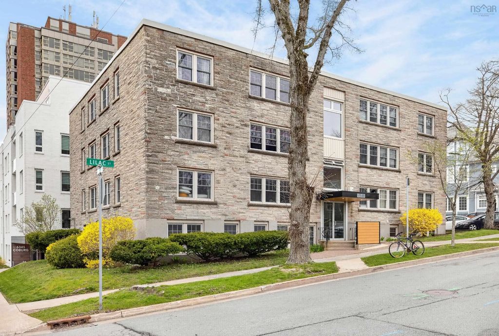 15 1510 Lilac Street, Halifax