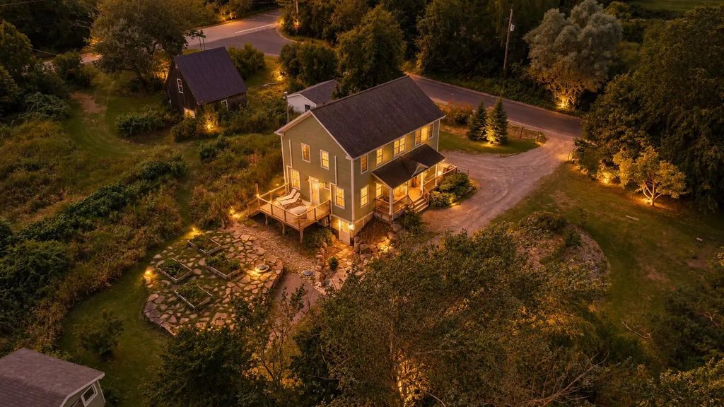 8 Lower Grand Pre Road, Hortonville