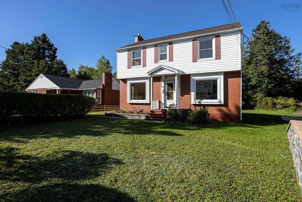 44 Locks Road, Dartmouth