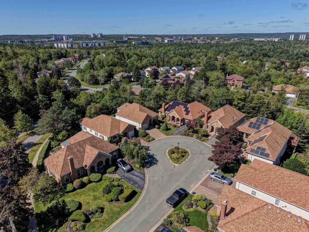 7 Compass Rose Court, Bedford
