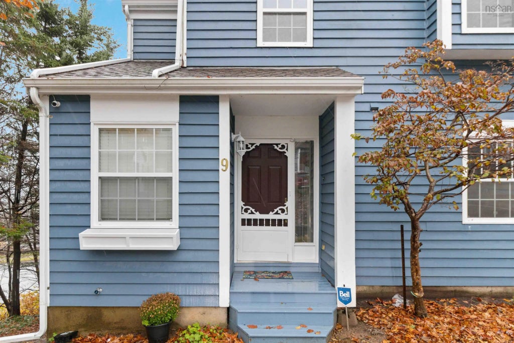 9 Collins Grove Ridge, Dartmouth