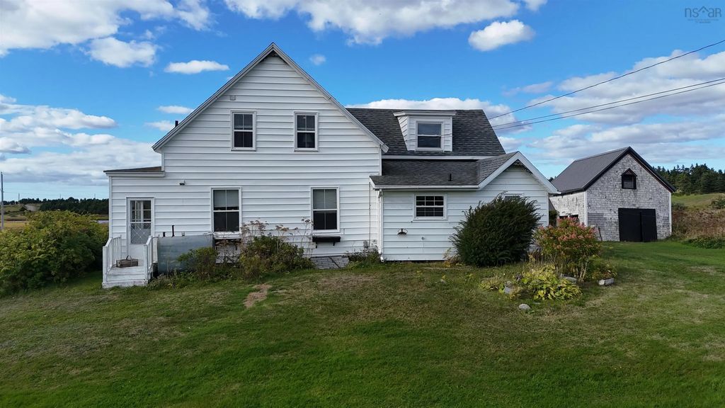 68 Mombourquette Road, Lower L'Ardoise