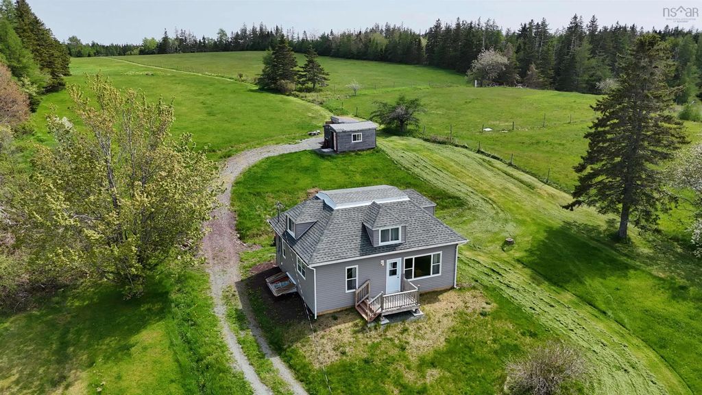 50 Riverview Drive, River Bourgeois