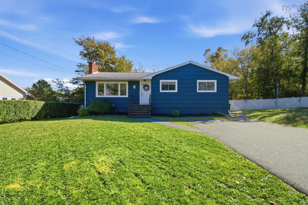 8 Edward Laurie Drive, Halifax
