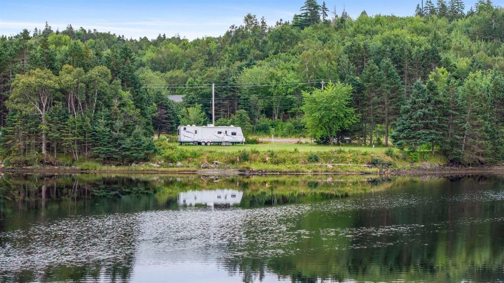 7256 Highway #16 Highway, Halfway Cove