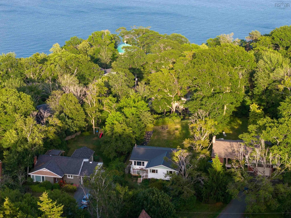 24 Lodge Drive, Halifax