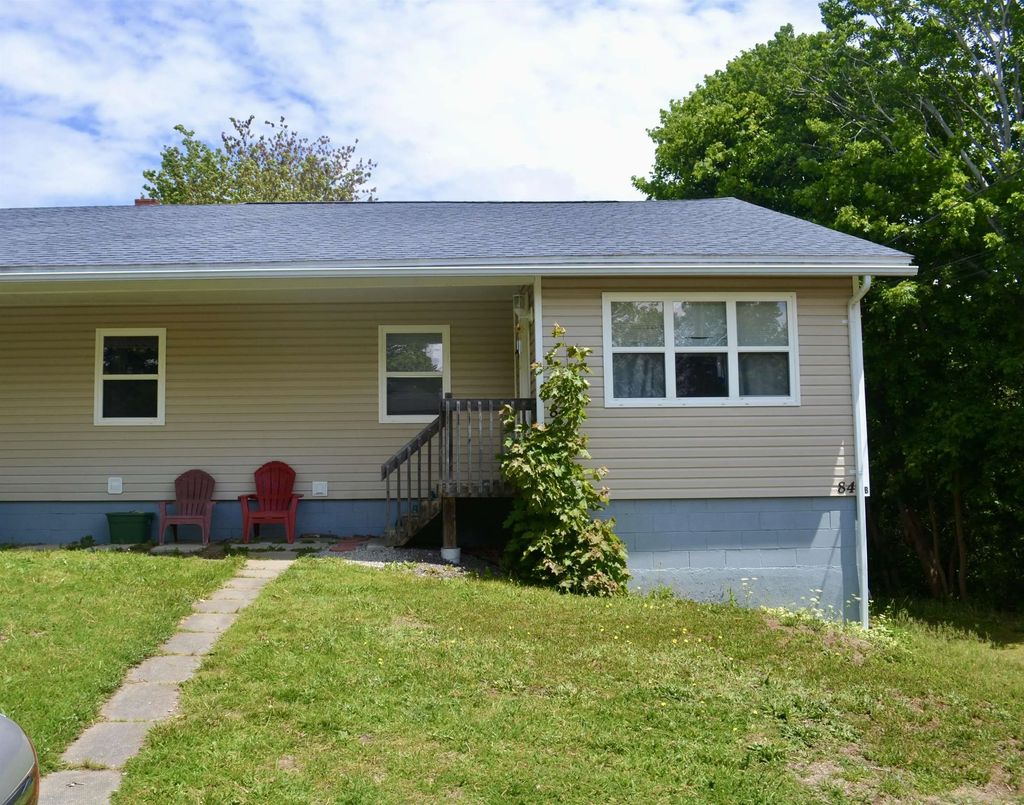 84 Third Avenue, Digby