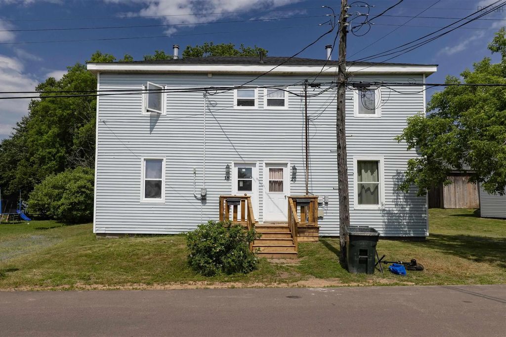 18-20 Christie Street, Amherst