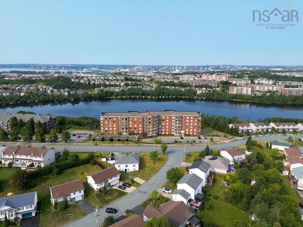 406 77 Russell Lake Drive, Dartmouth