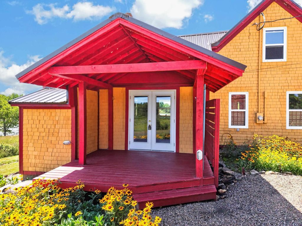 5265 Highway 208, Pleasant River