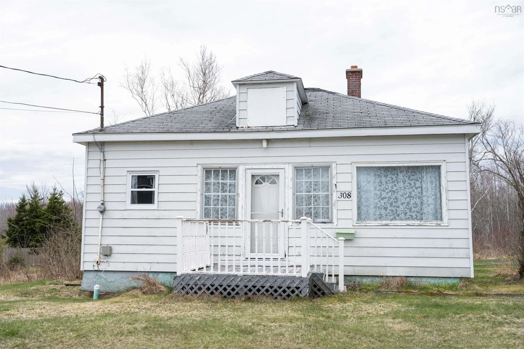 308 Lake Road, Glace Bay