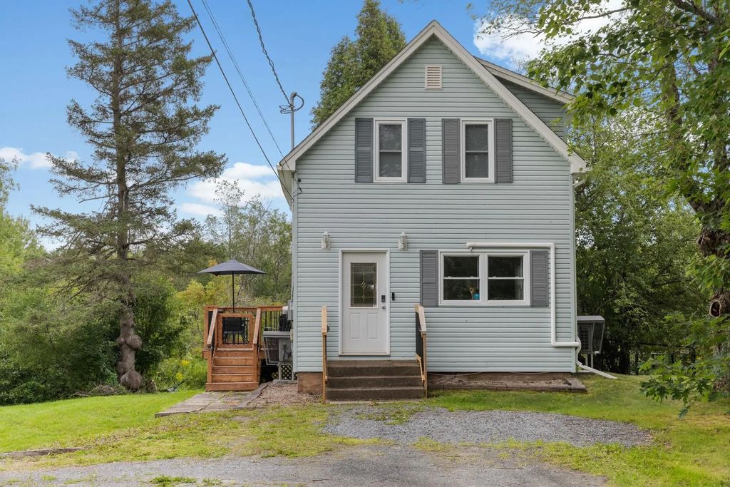 65 Green Road, Lantz