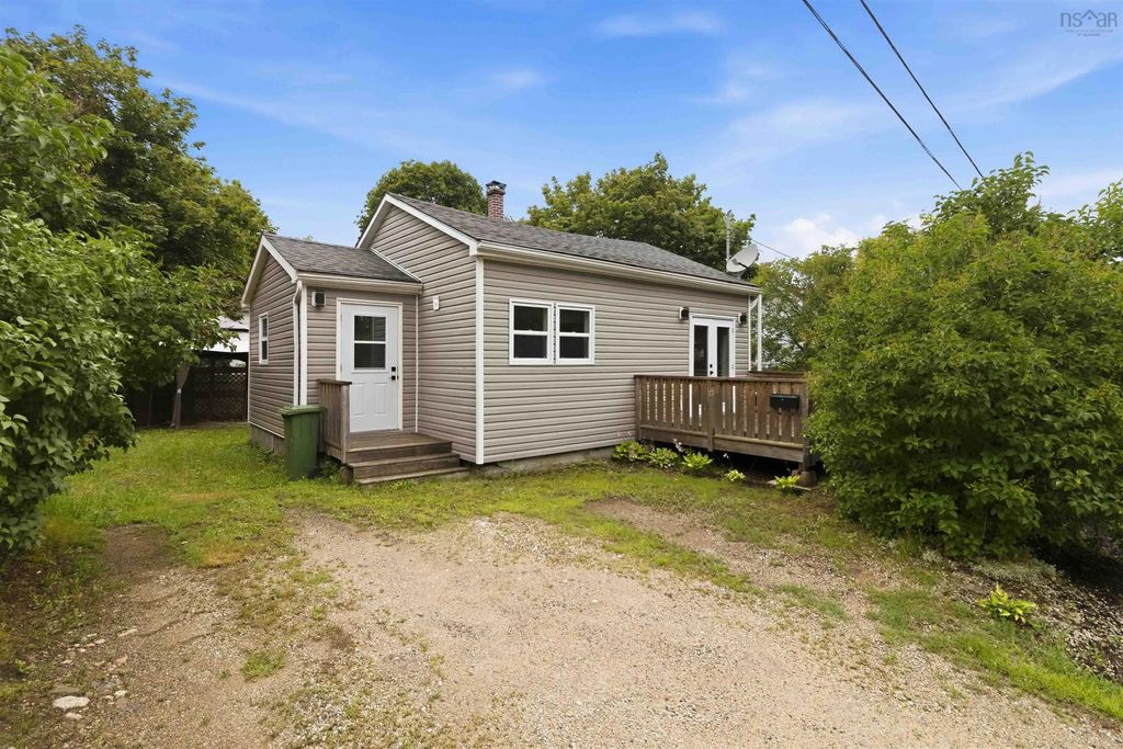 7 Eisenhauer Lane, Bridgewater