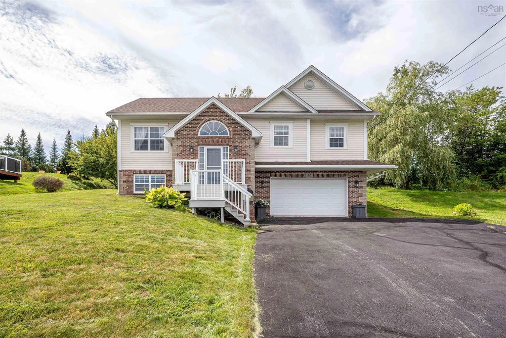 50 Falcon Crest Court, Sackville