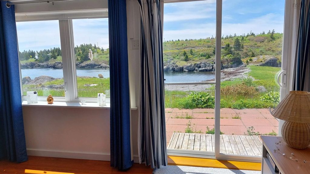 84 Highway 206, Sampsons Cove