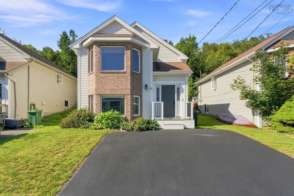 87 Royal Masts Way, Bedford